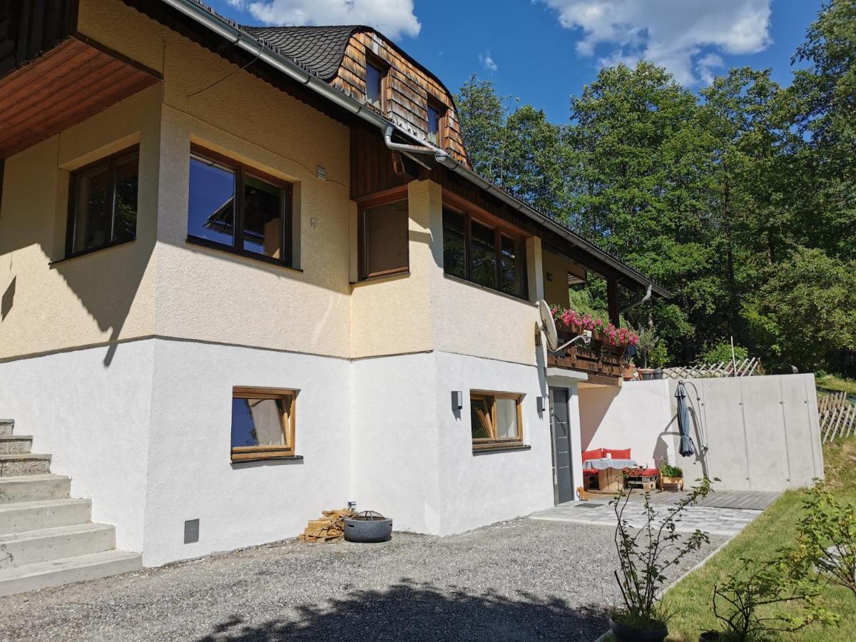 Ferienwohnung Stoablick - Barrierefrei Mit Bergblick Bad Goisern Kültér fotó