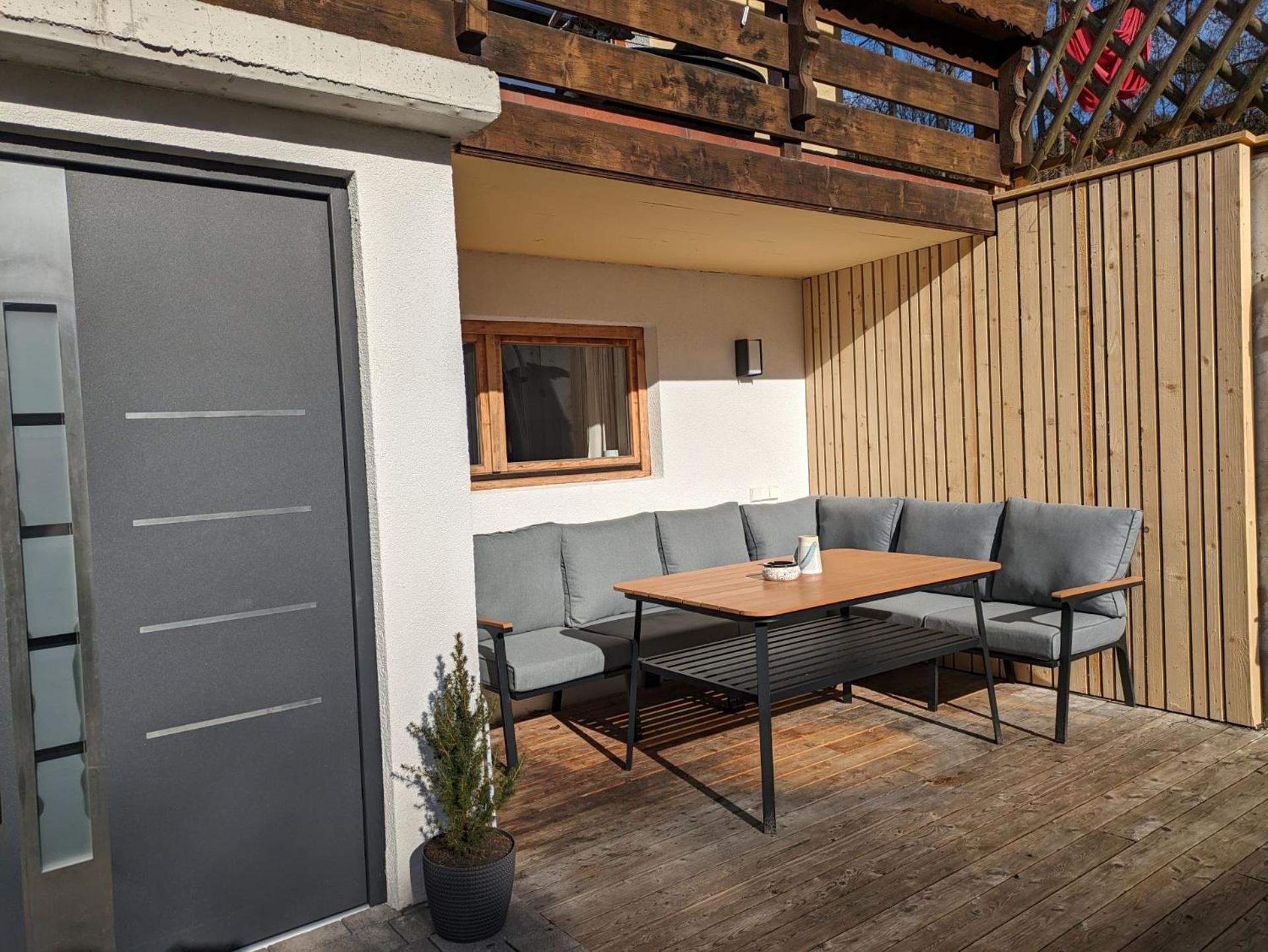Ferienwohnung Stoablick - Barrierefrei Mit Bergblick Bad Goisern Kültér fotó